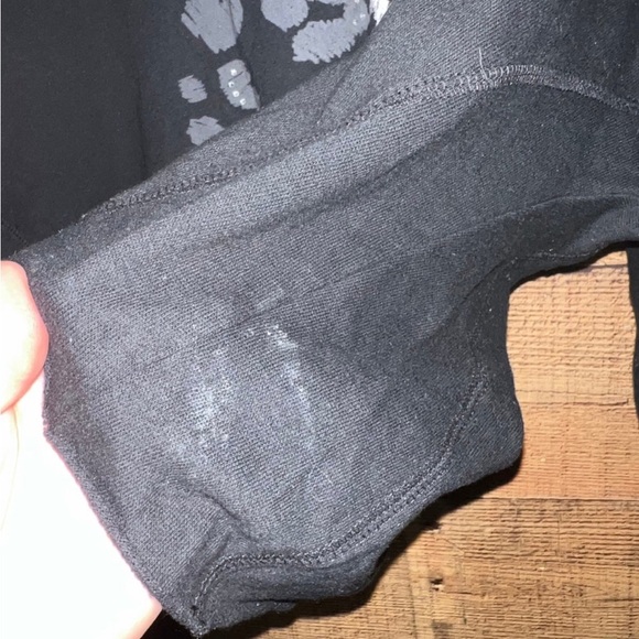 Aeropostale animal print oversize crop top - Picture 3 of 4